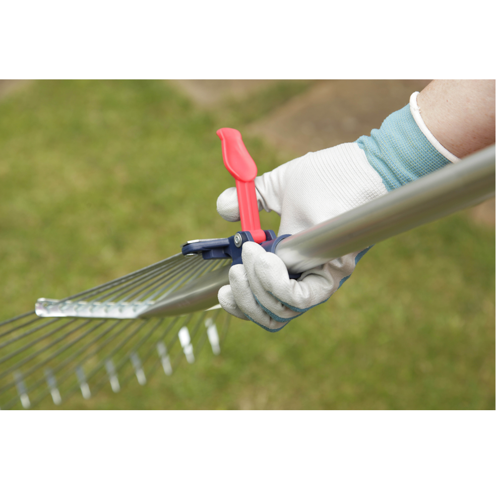 Spear & Jackson EXPRAKE Expanding Lawn Rake - Premium Rakes / Leaf Collectors from SPEAR & JACSKON - Just $10.50! Shop now at W Hurst & Son (IW) Ltd
