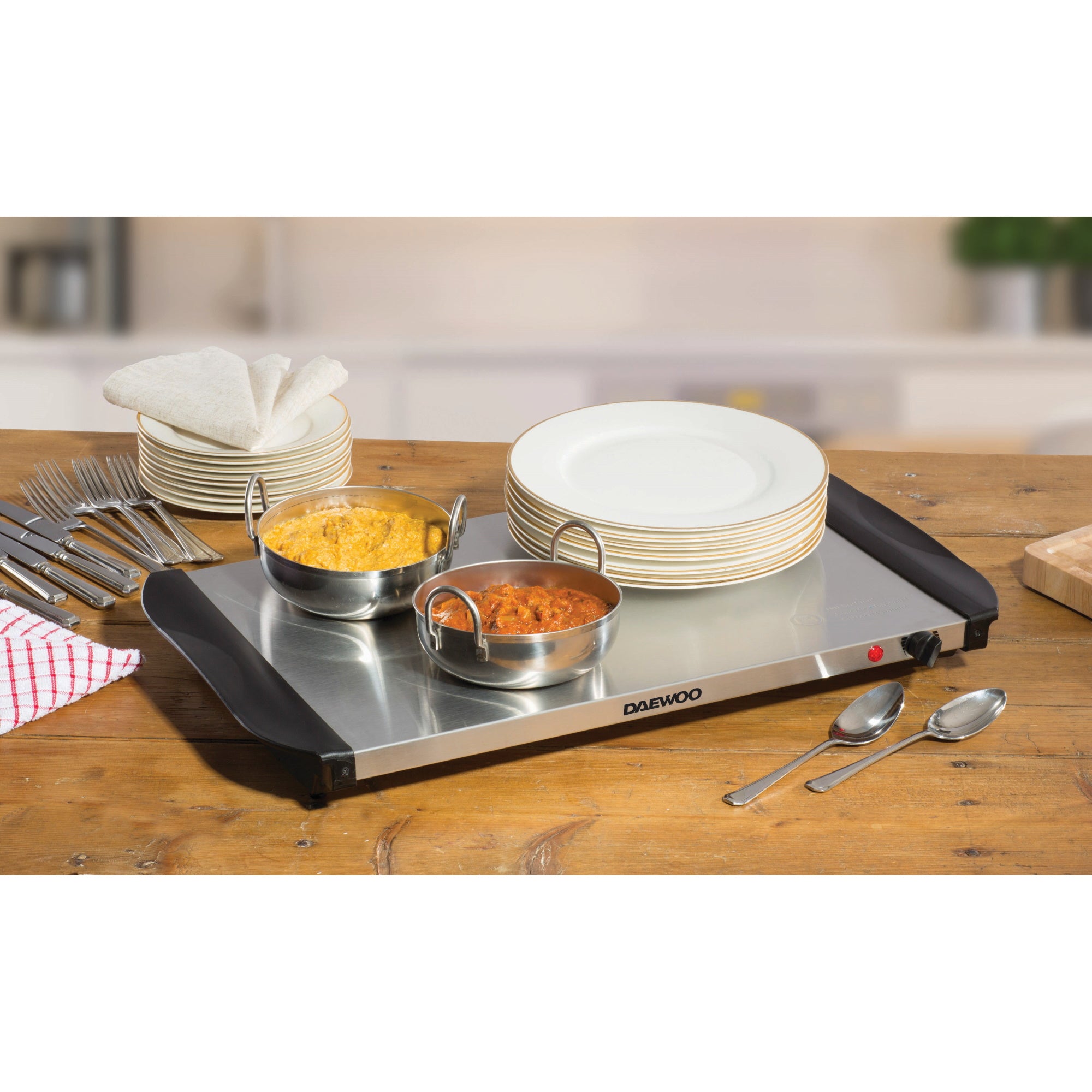 Daewoo SDA1404 Buffet Server Stainless Steel 200w - Premium Serving / Warming Trays from Daewoo - Just $32.95! Shop now at W Hurst & Son (IW) Ltd